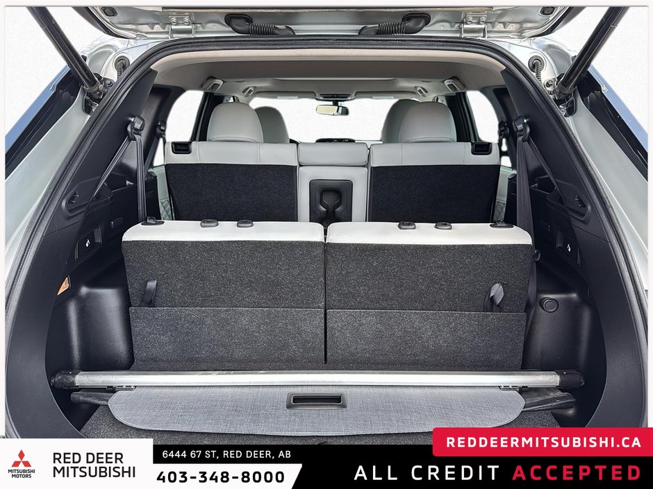 2023 Mitsubishi Outlander SEL-5