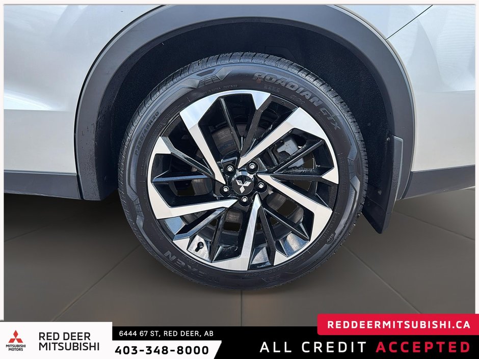 2023 Mitsubishi Outlander SEL-6