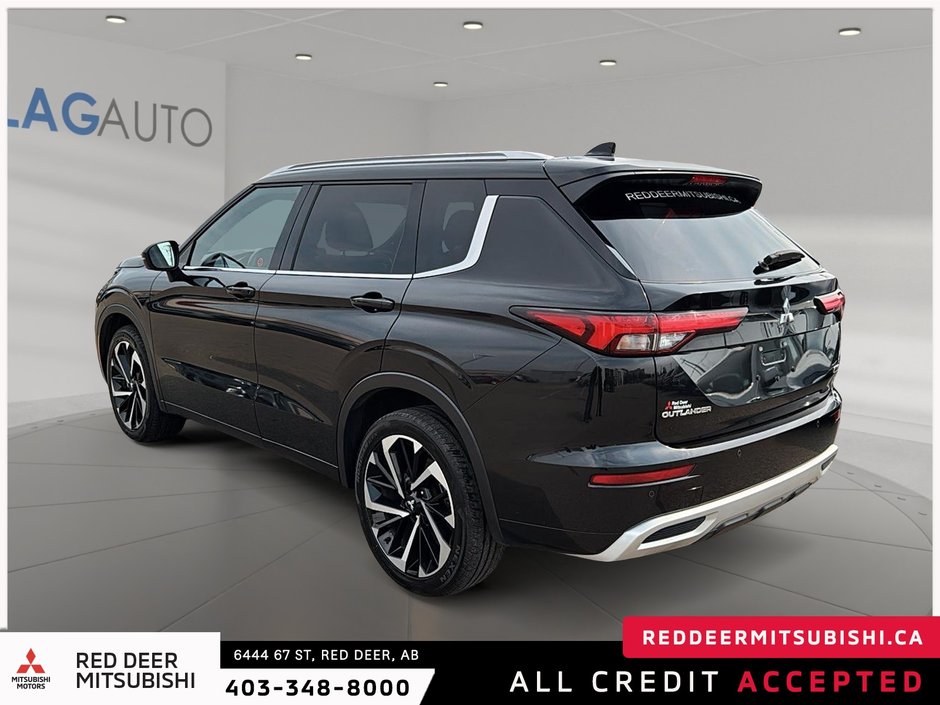 2023 Mitsubishi Outlander-3
