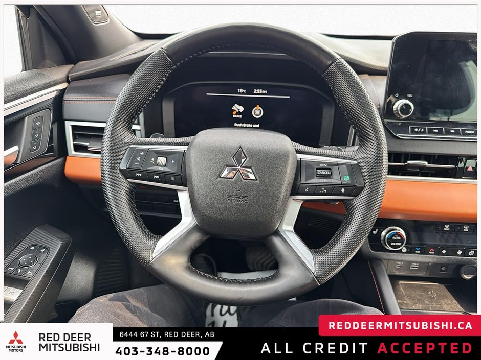 2023 Mitsubishi Outlander-10