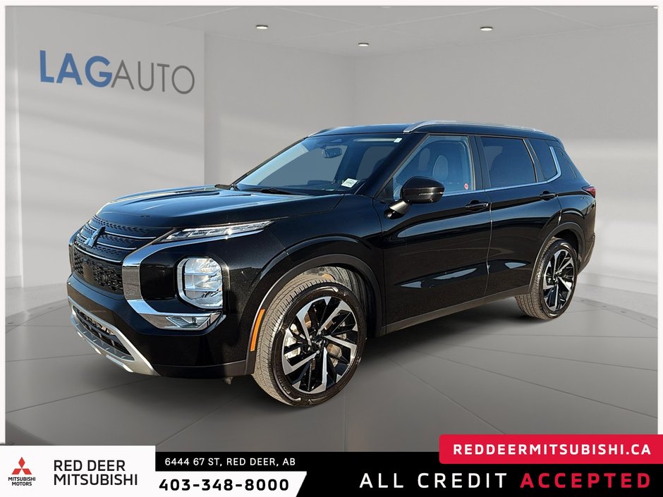 2023 Mitsubishi Outlander-0
