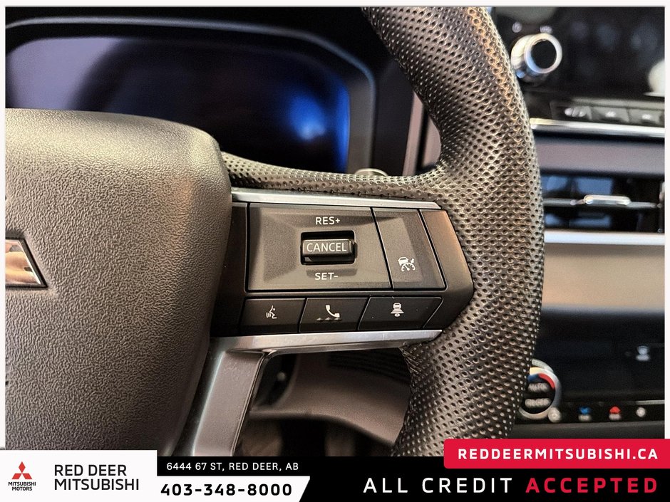 2023 Mitsubishi Outlander SEL-16