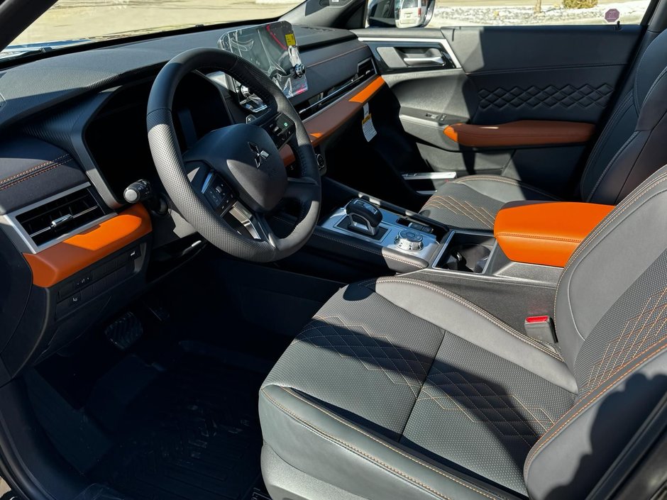 2024 Mitsubishi Outlander GT PREMIUM-5