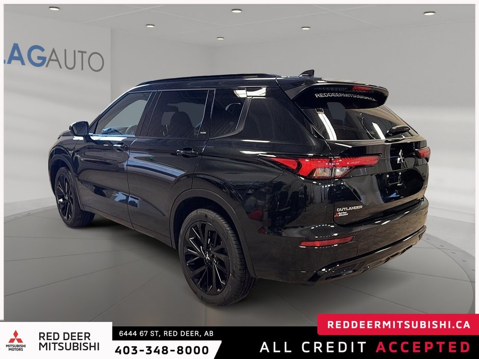 2024 Mitsubishi Outlander NOIR S-AWC-3