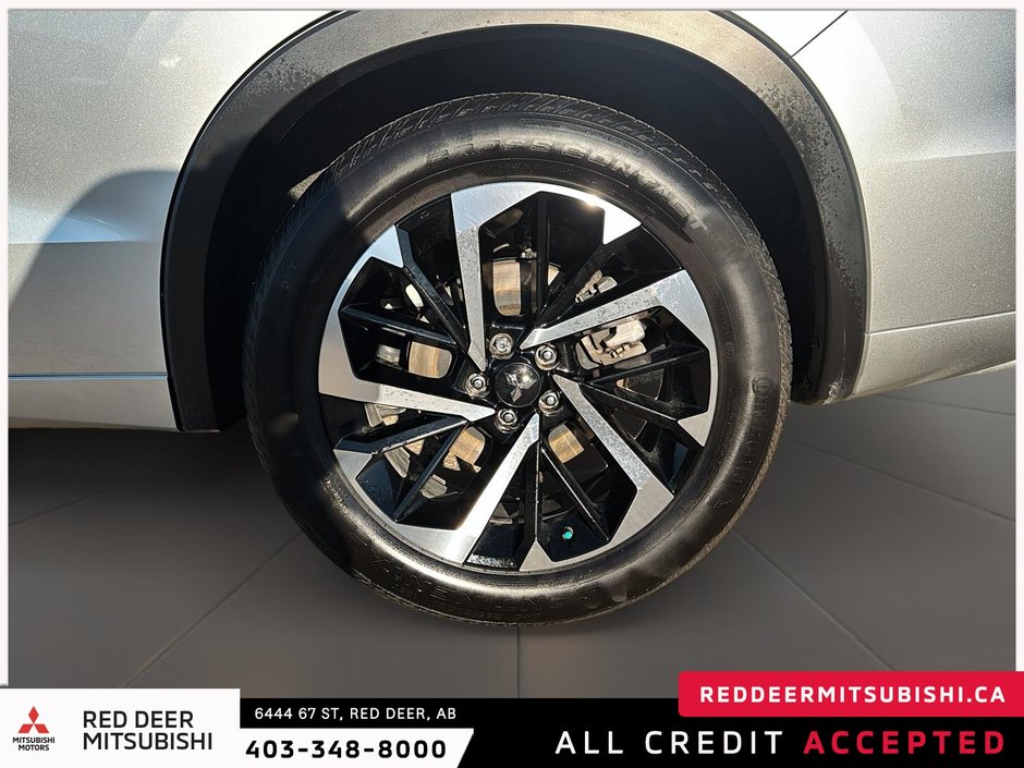 2024 Mitsubishi Outlander-6