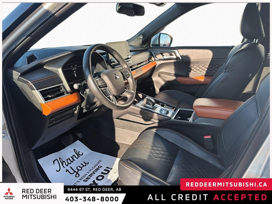 2024 Mitsubishi Outlander-7