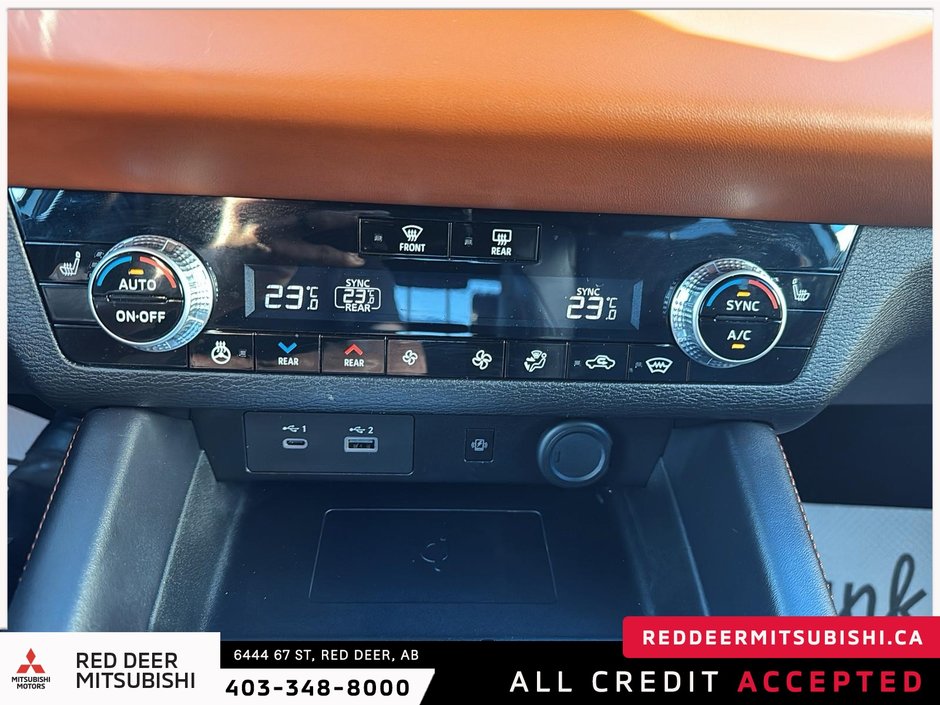 2024 Mitsubishi Outlander-12