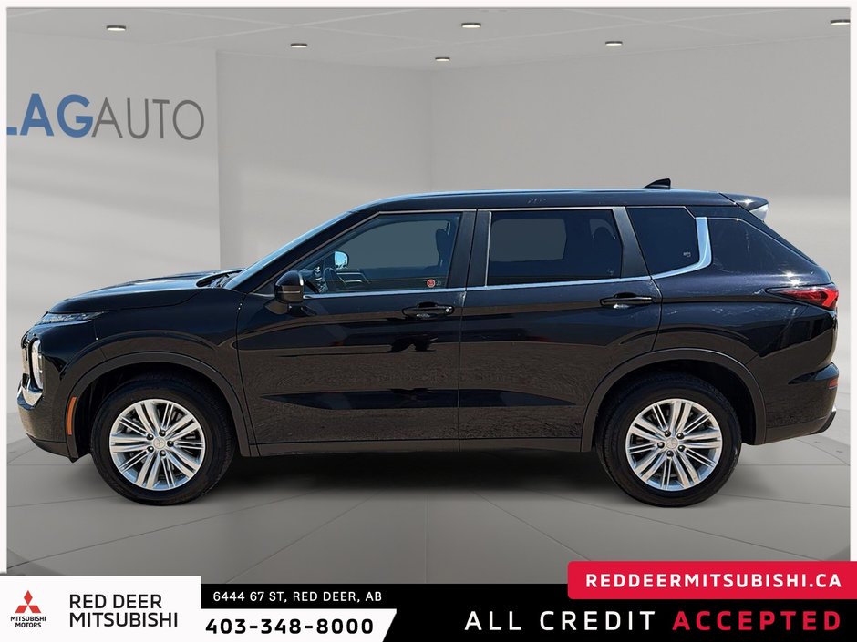 2024 Mitsubishi Outlander ES-4
