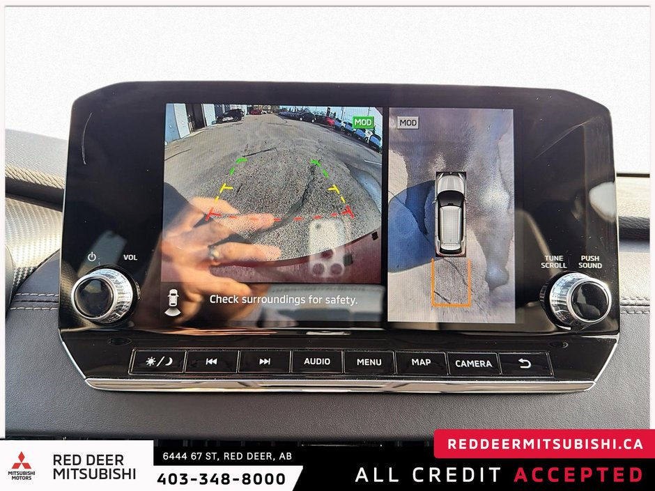 2024 Mitsubishi Outlander-17