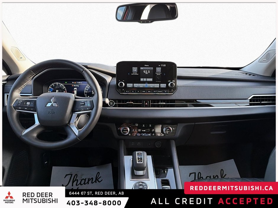 2024 Mitsubishi Outlander-8