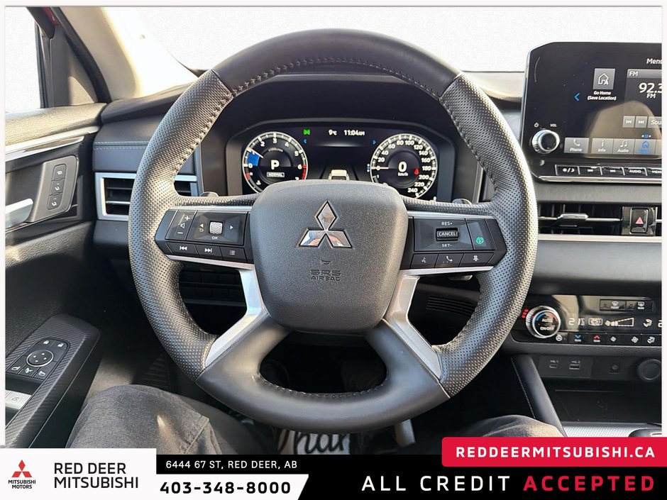 2024 Mitsubishi Outlander-11