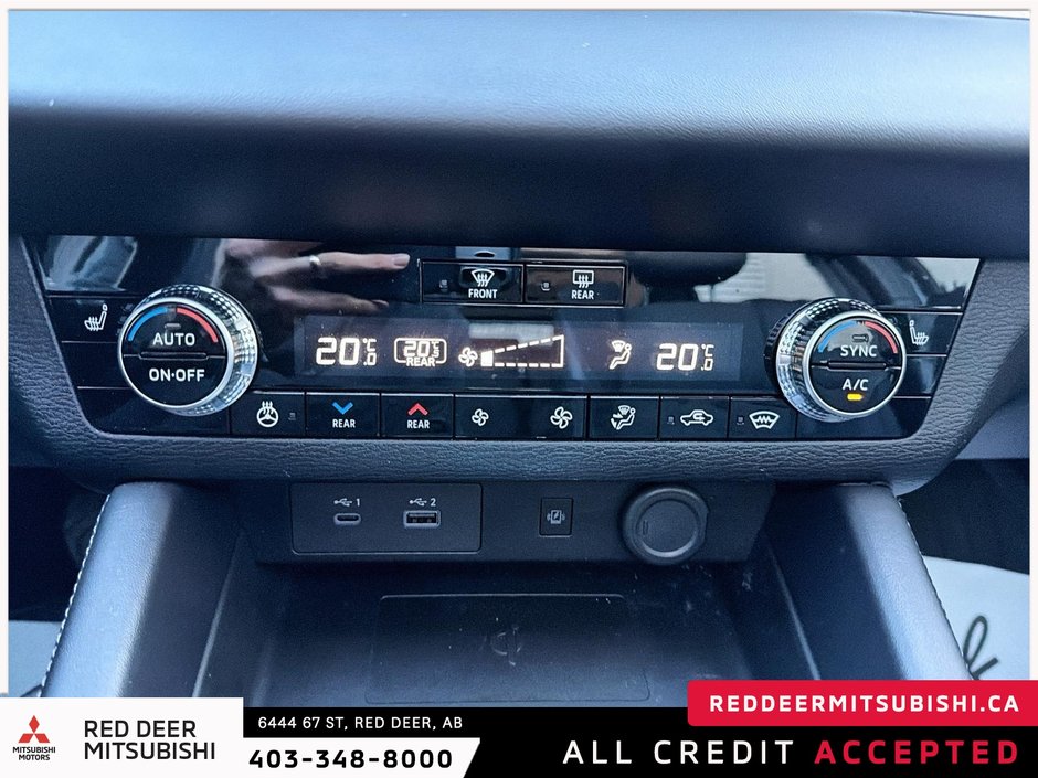 2024 Mitsubishi Outlander SEL-12