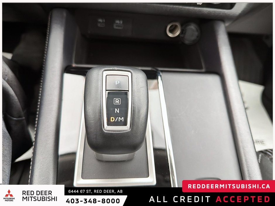 2024 Mitsubishi Outlander ES-14