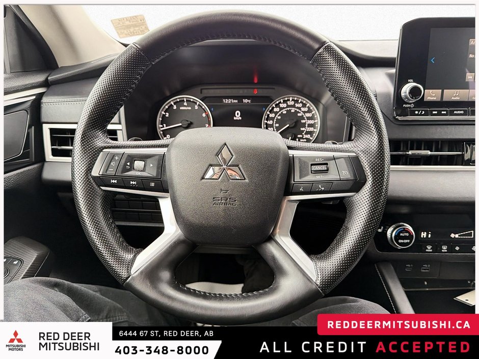 2024 Mitsubishi Outlander ES-11