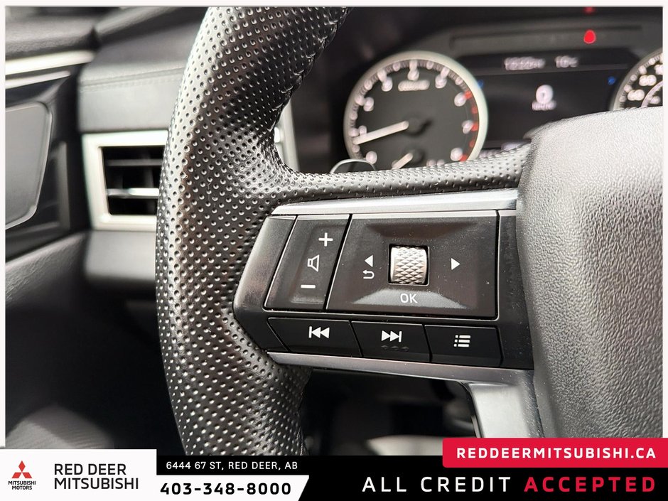 2024 Mitsubishi Outlander ES-16