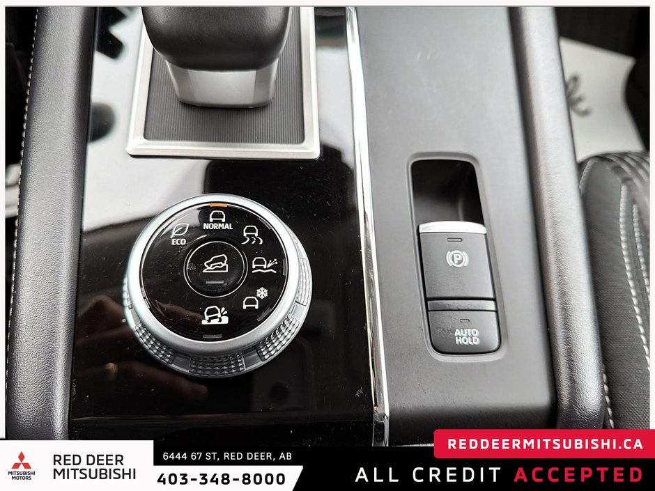 2024 Mitsubishi Outlander ES-15