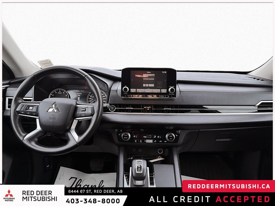 2024 Mitsubishi Outlander ES-9