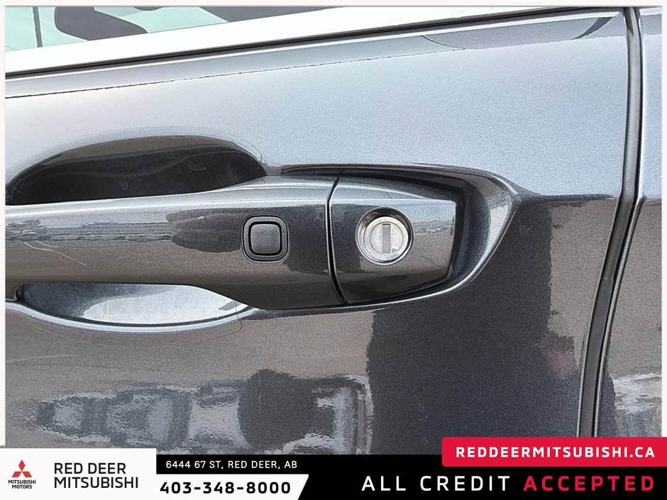 2024 Mitsubishi Outlander SE-8