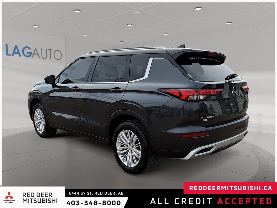 2024 Mitsubishi Outlander SE-3