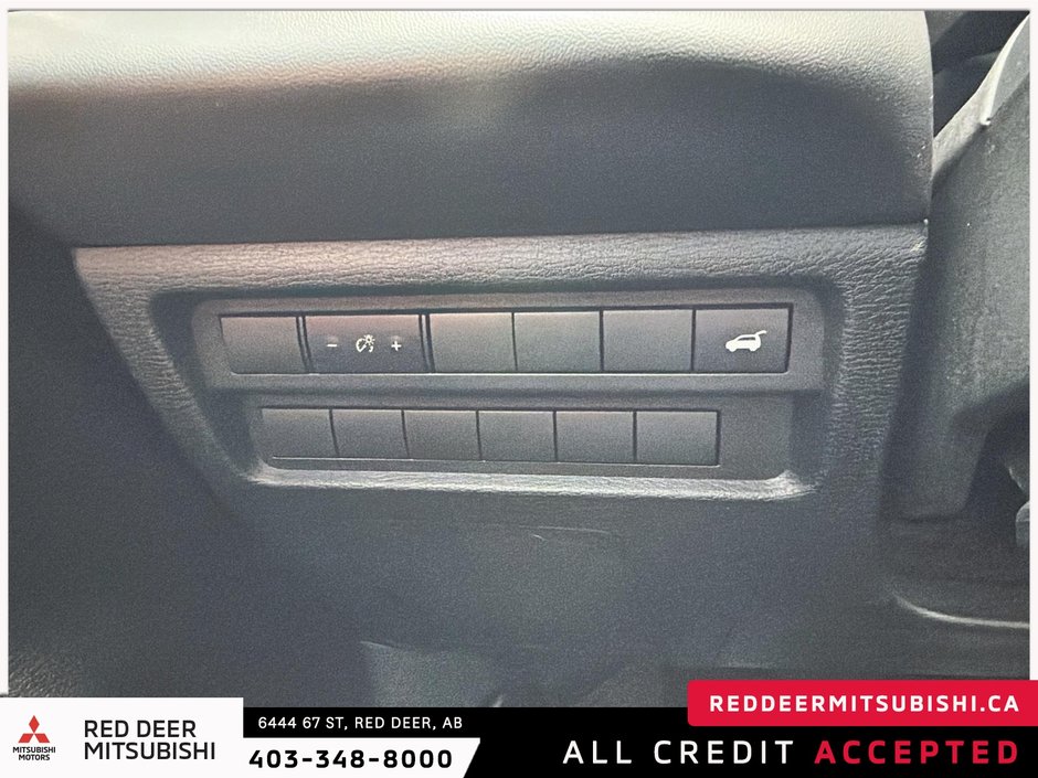 2024 Mitsubishi Outlander SE-24