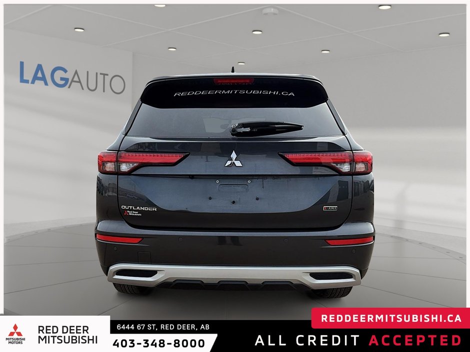 2024 Mitsubishi Outlander SE-2