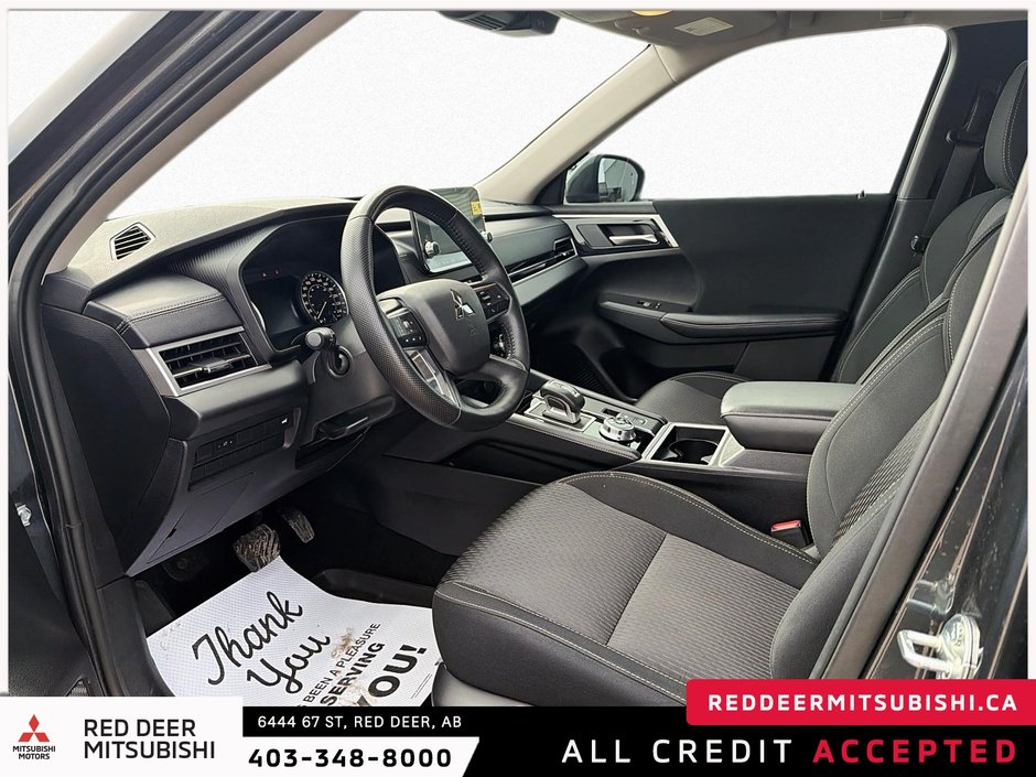 2024 Mitsubishi Outlander SE-9