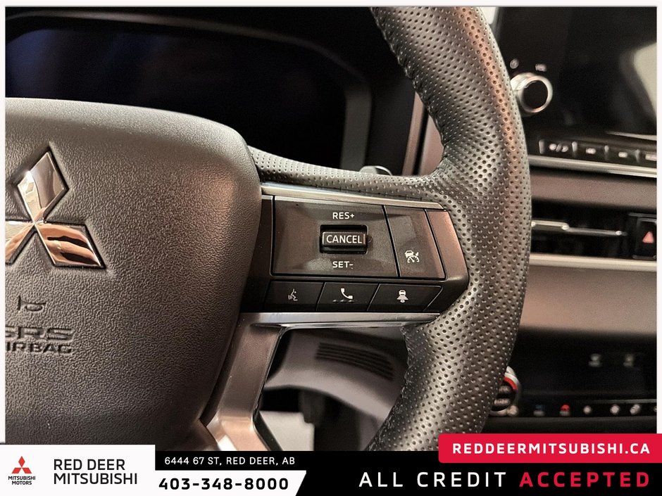 2024 Mitsubishi Outlander SEL-17