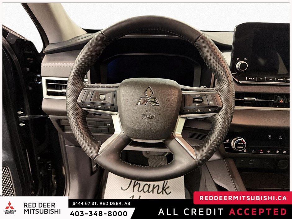 2024 Mitsubishi Outlander SEL-15