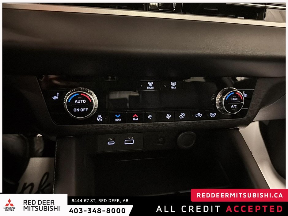 2024 Mitsubishi Outlander SEL-19