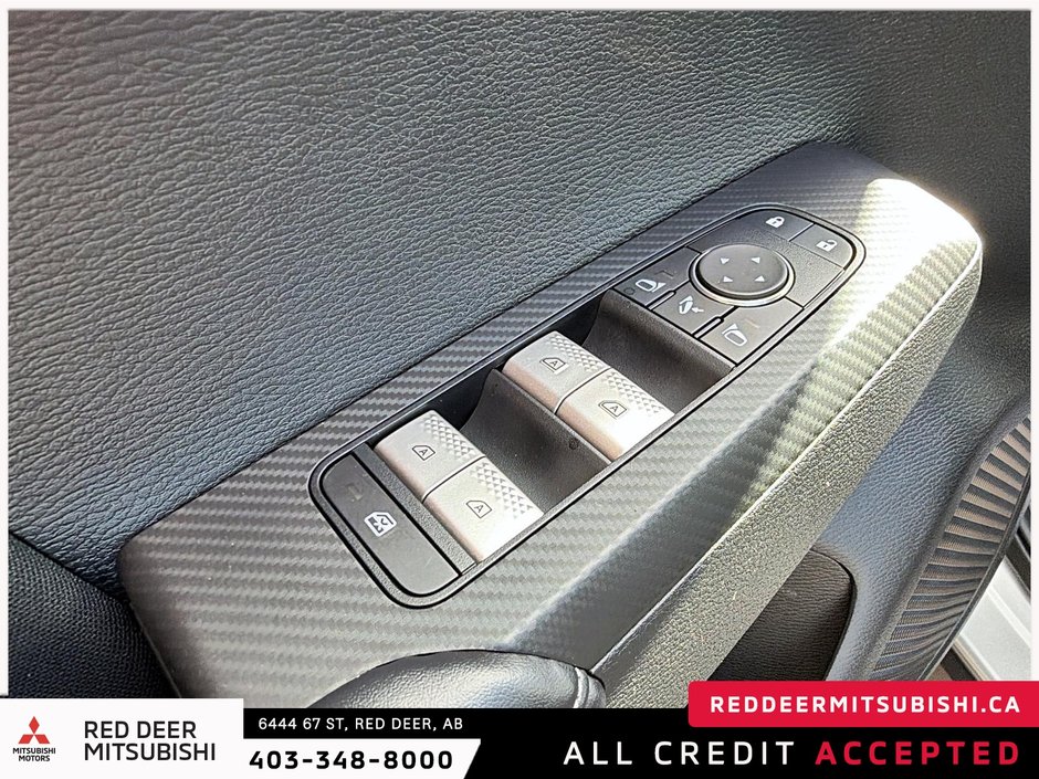 2024 Mitsubishi Outlander SE-13