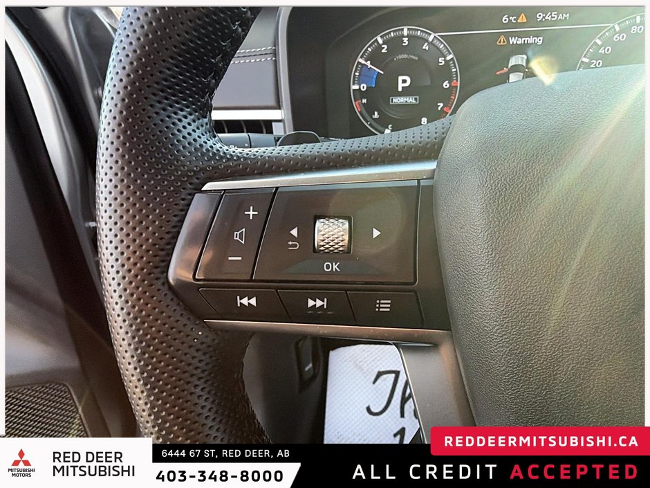 2024 Mitsubishi Outlander SEL-17