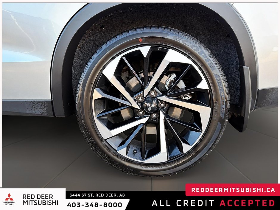 2024 Mitsubishi Outlander SEL-7