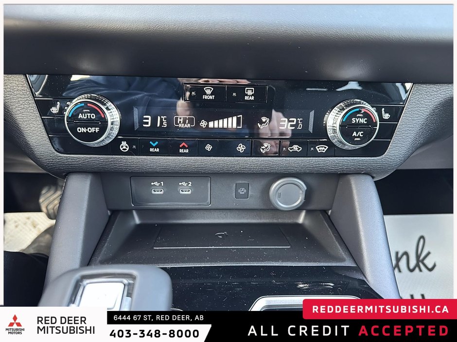 2025 Mitsubishi Outlander SE S-AWC-11