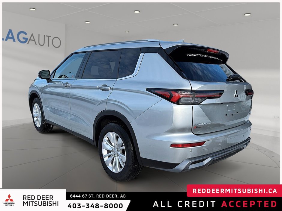 2025 Mitsubishi Outlander SE S-AWC-2