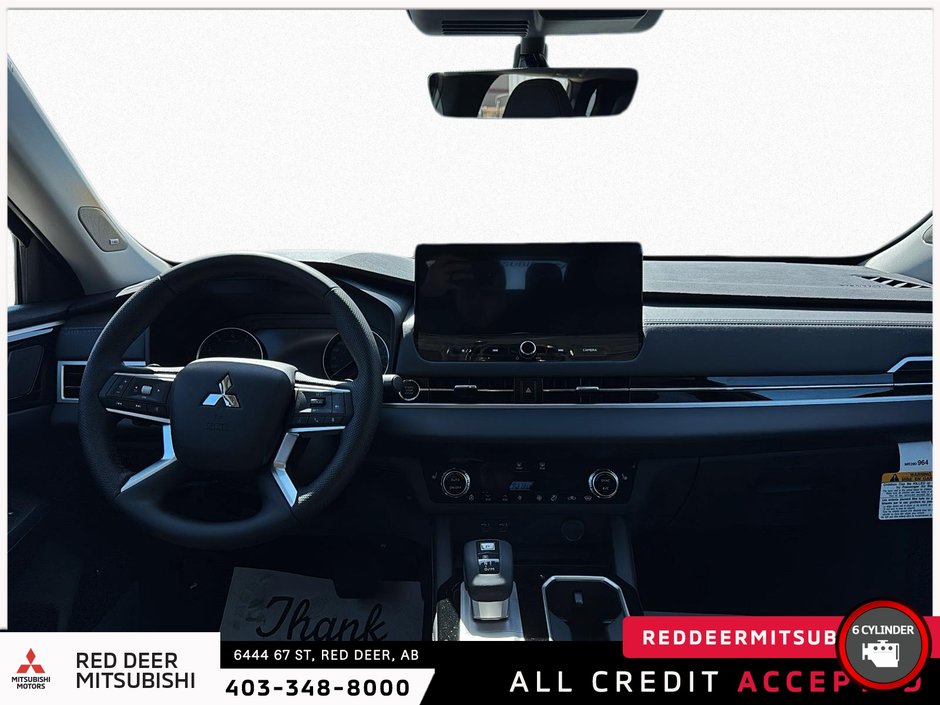 2025 Mitsubishi Outlander LE S-AWC-8