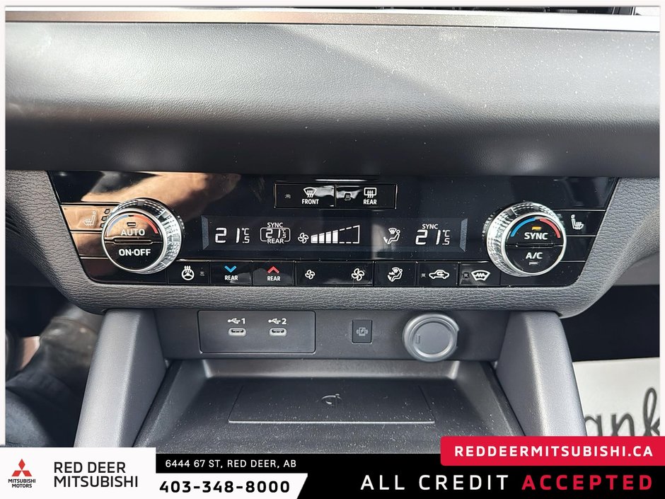 2025 Mitsubishi Outlander SE S-AWC-12
