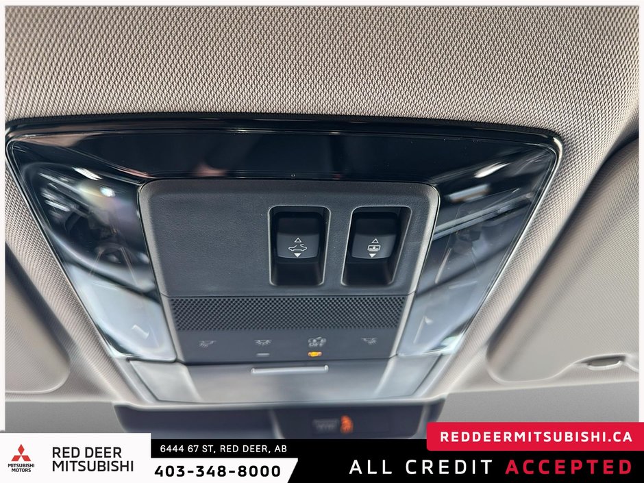 2025 Mitsubishi Outlander SE S-AWC-15