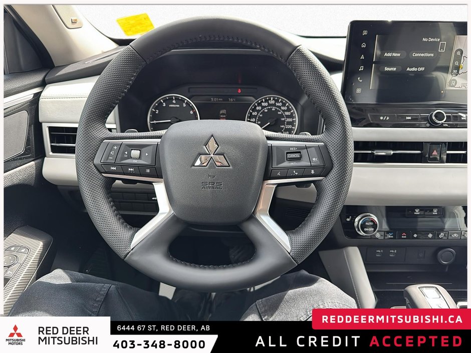 2025 Mitsubishi Outlander LE S-AWC-10