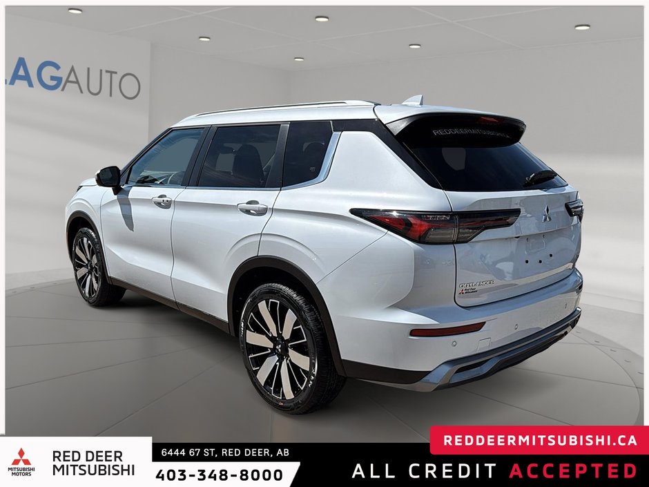 2025 Mitsubishi Outlander SEL S-AWC-3