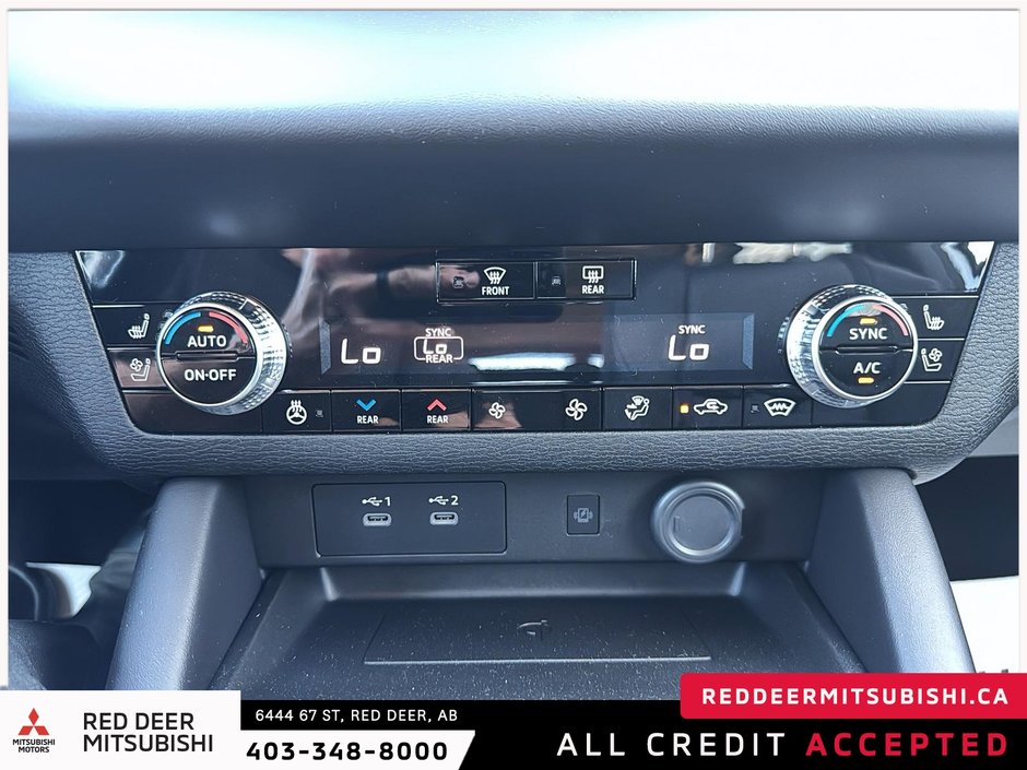 2025 Mitsubishi Outlander SEL-12
