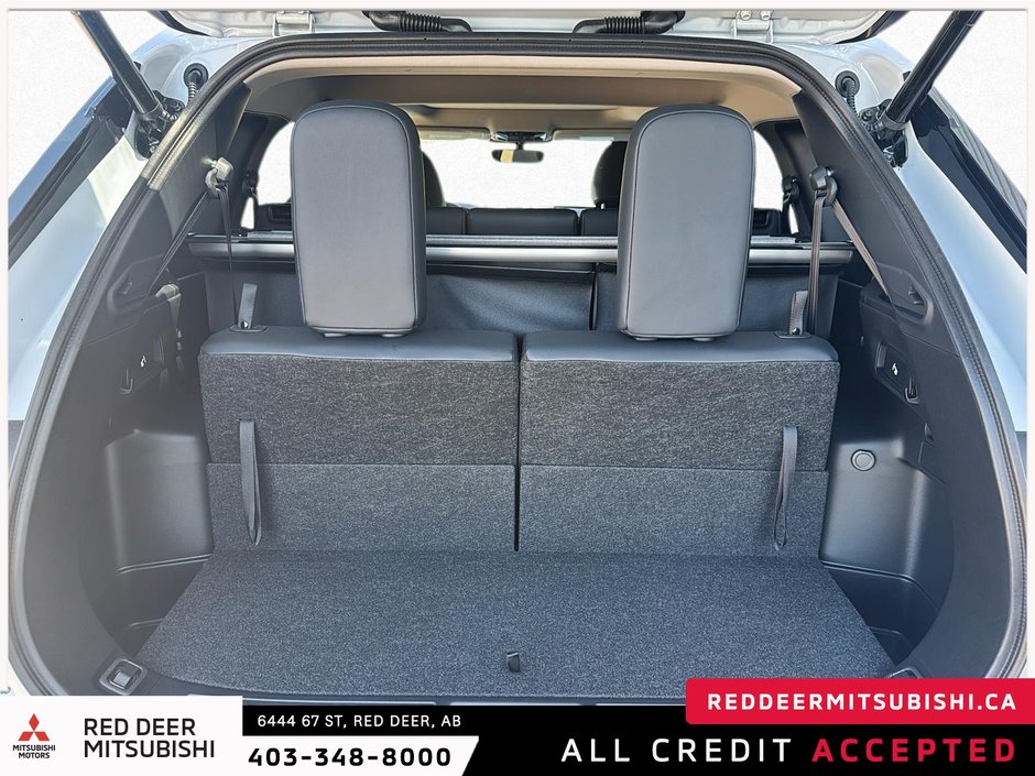 2025 Mitsubishi Outlander SEL-5