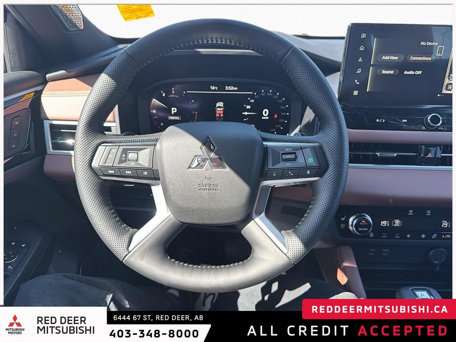 2025 Mitsubishi Outlander-10
