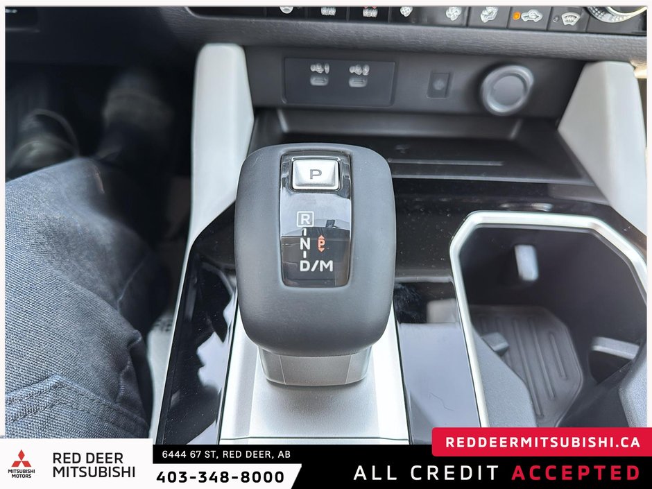 2025 Mitsubishi Outlander GT S-AWC-13
