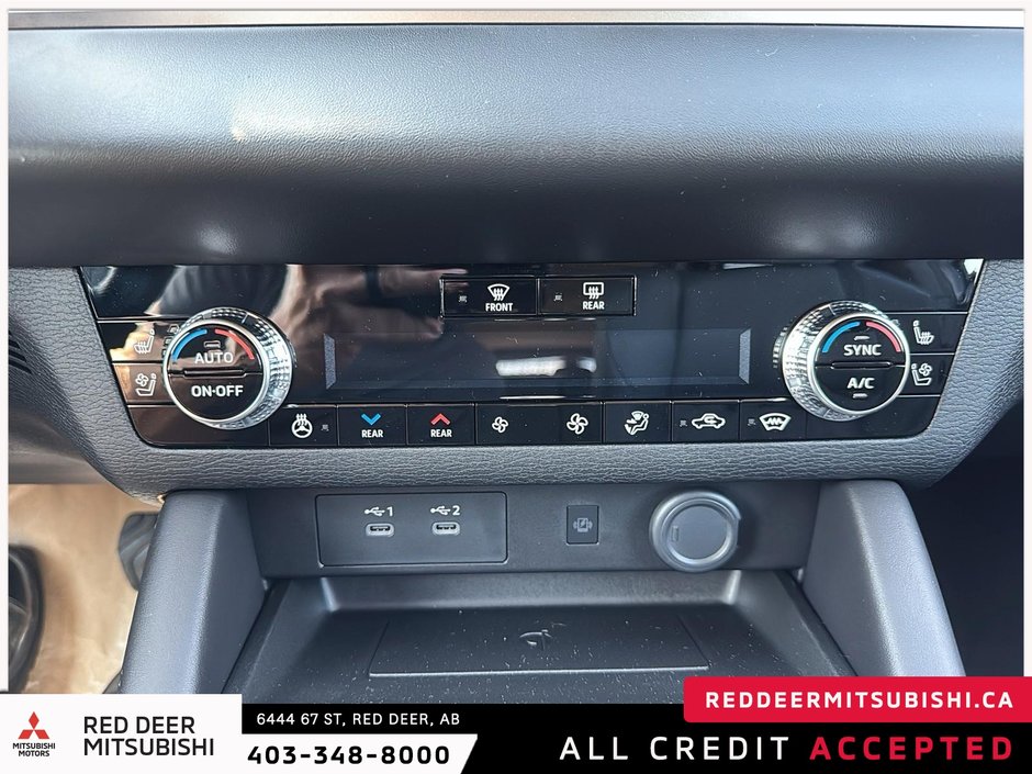 2025 Mitsubishi Outlander SEL S-AWC-12