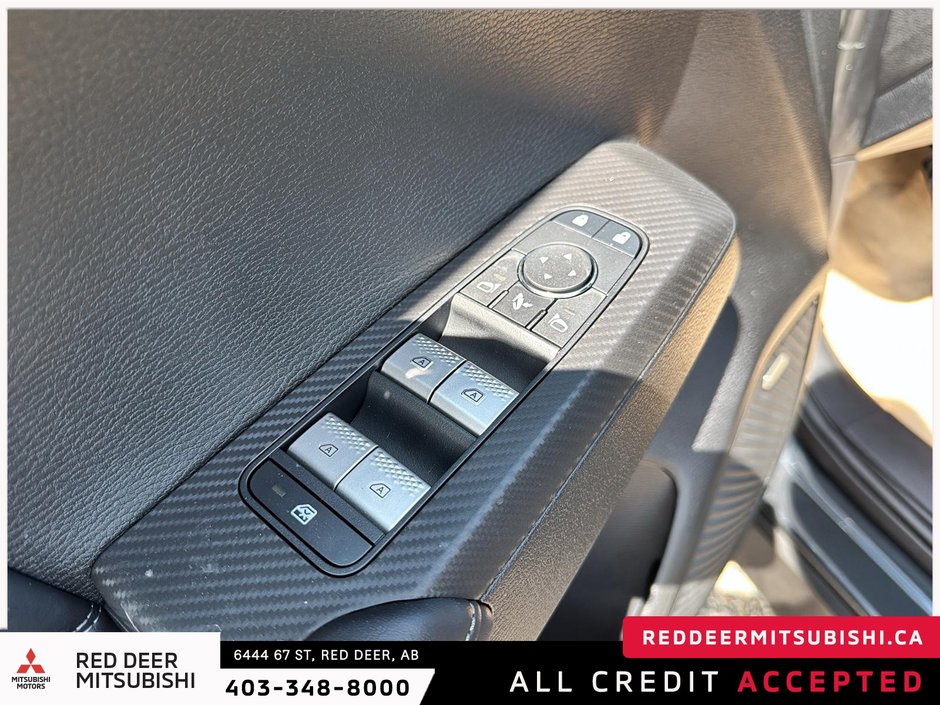 2025 Mitsubishi Outlander SEL S-AWC-9