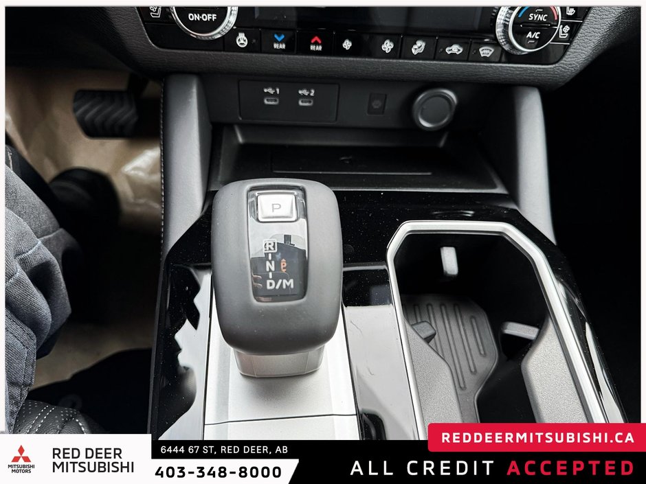 2025 Mitsubishi Outlander GT S-AWC-13