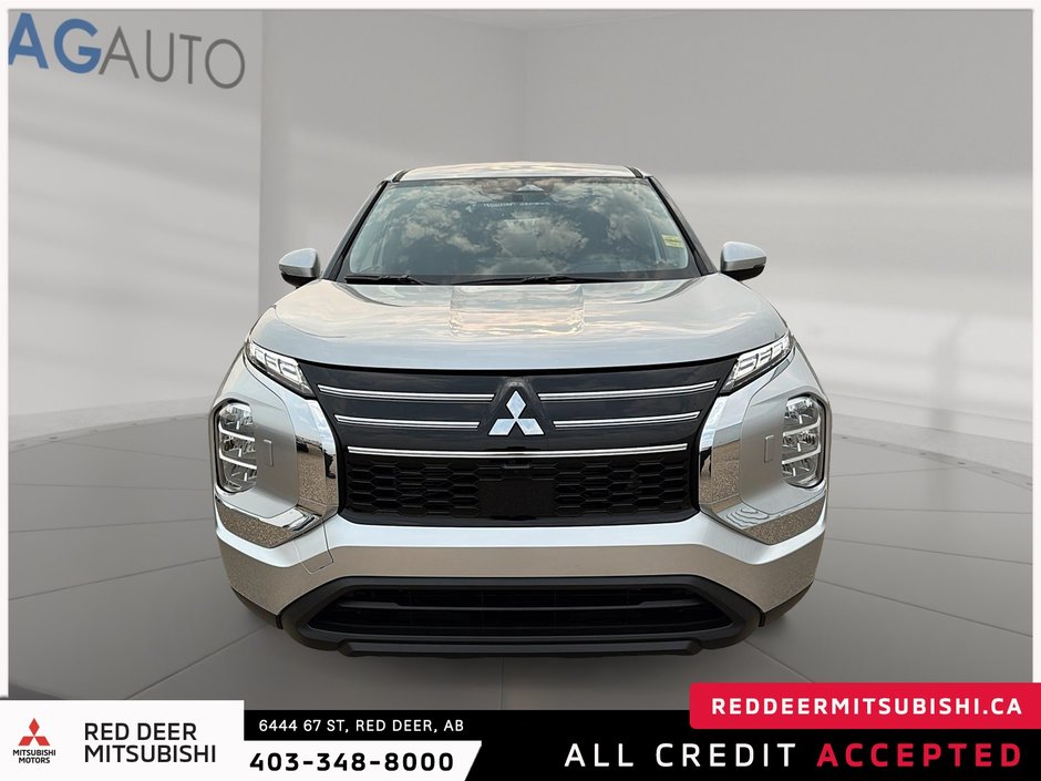 2025 Mitsubishi Outlander ES-1