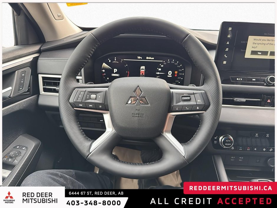 2025 Mitsubishi Outlander SEL-11