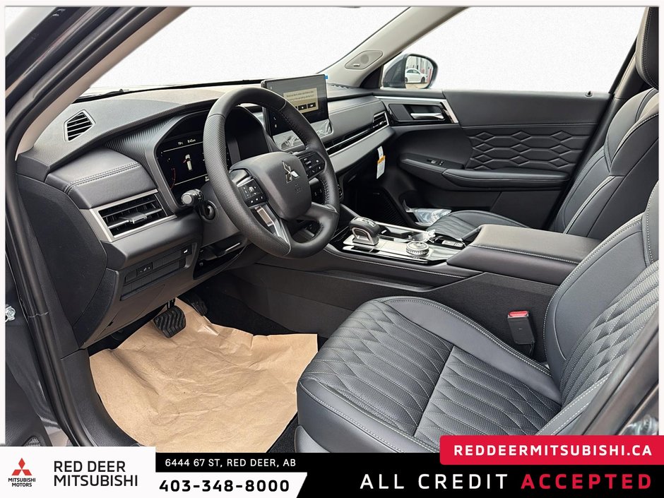 2025 Mitsubishi Outlander SEL-7