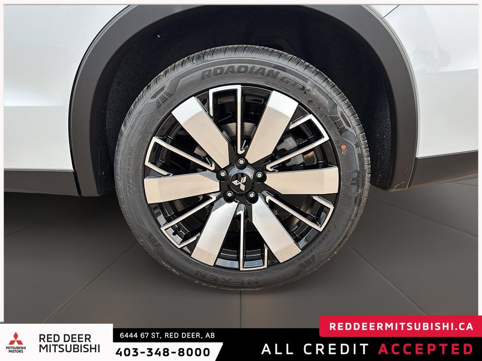 2025 Mitsubishi Outlander SEL-6